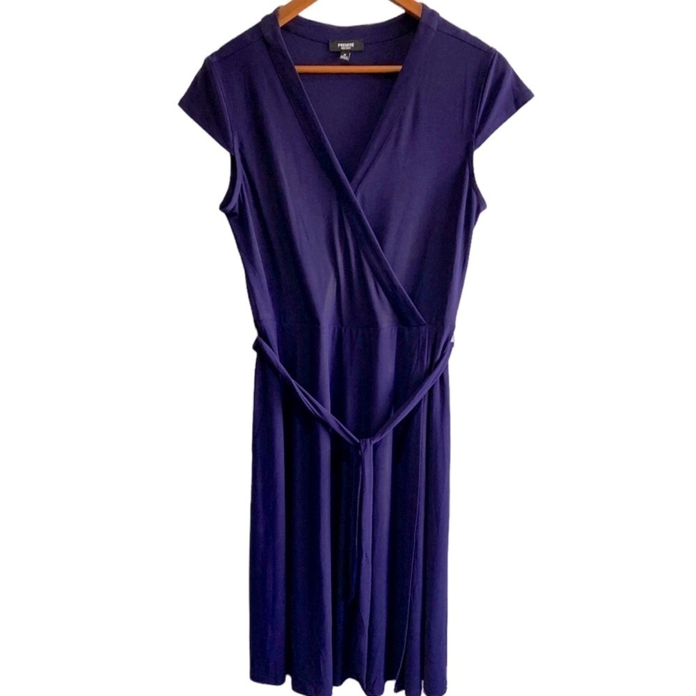 Premise navy blue wrap midi dress. NWT Size M